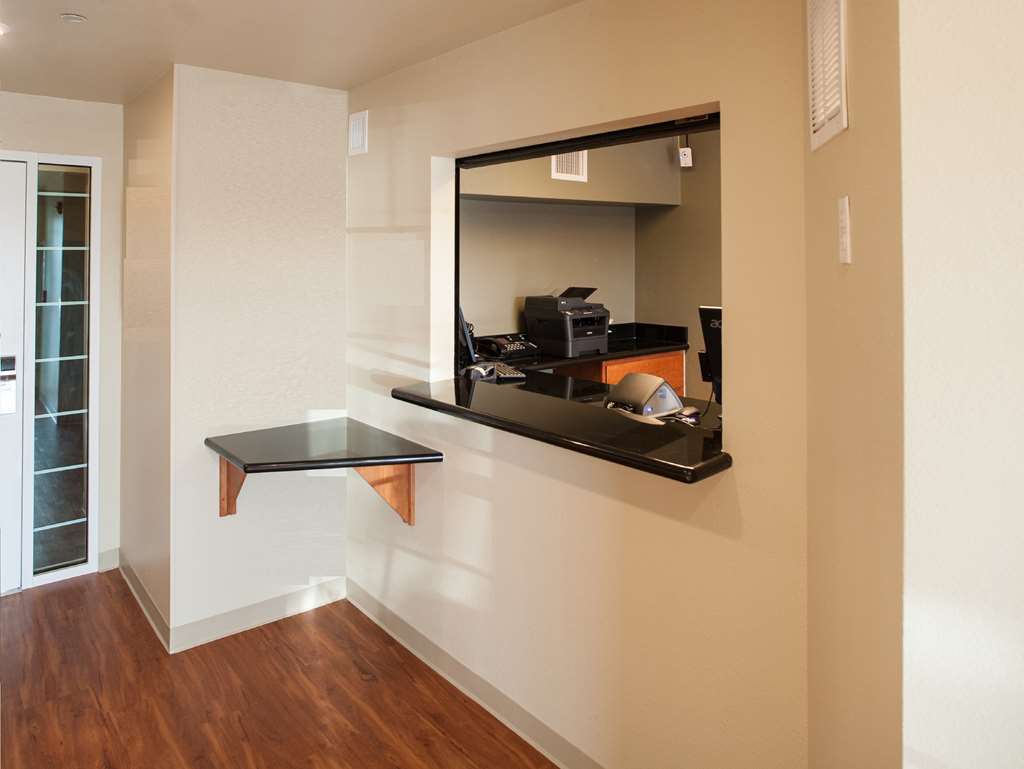 Woodspring Suites Texas City Beltér fotó
